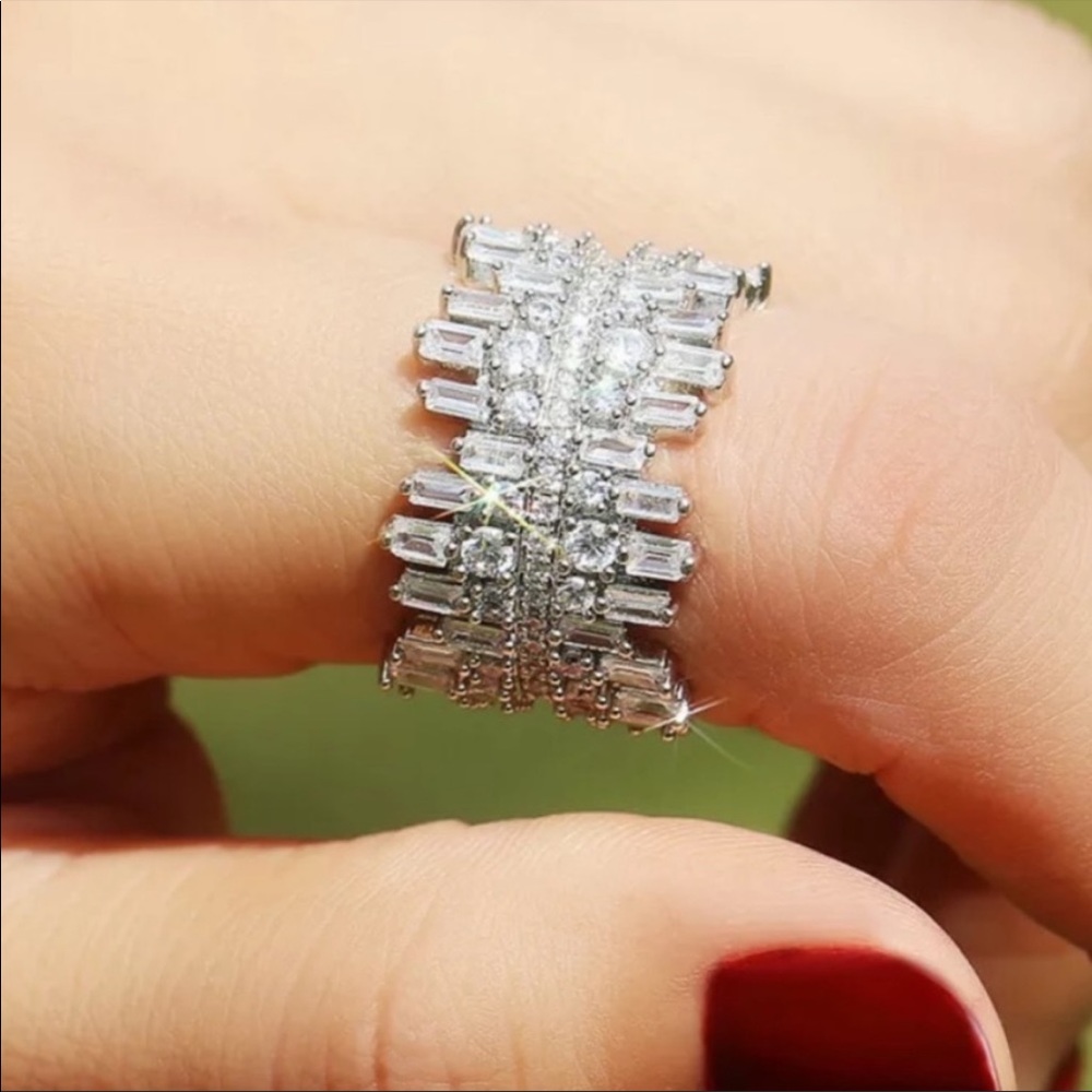 SQUARE 925 STERLING SILVER DIAMOND RING - Picture 3 of 7